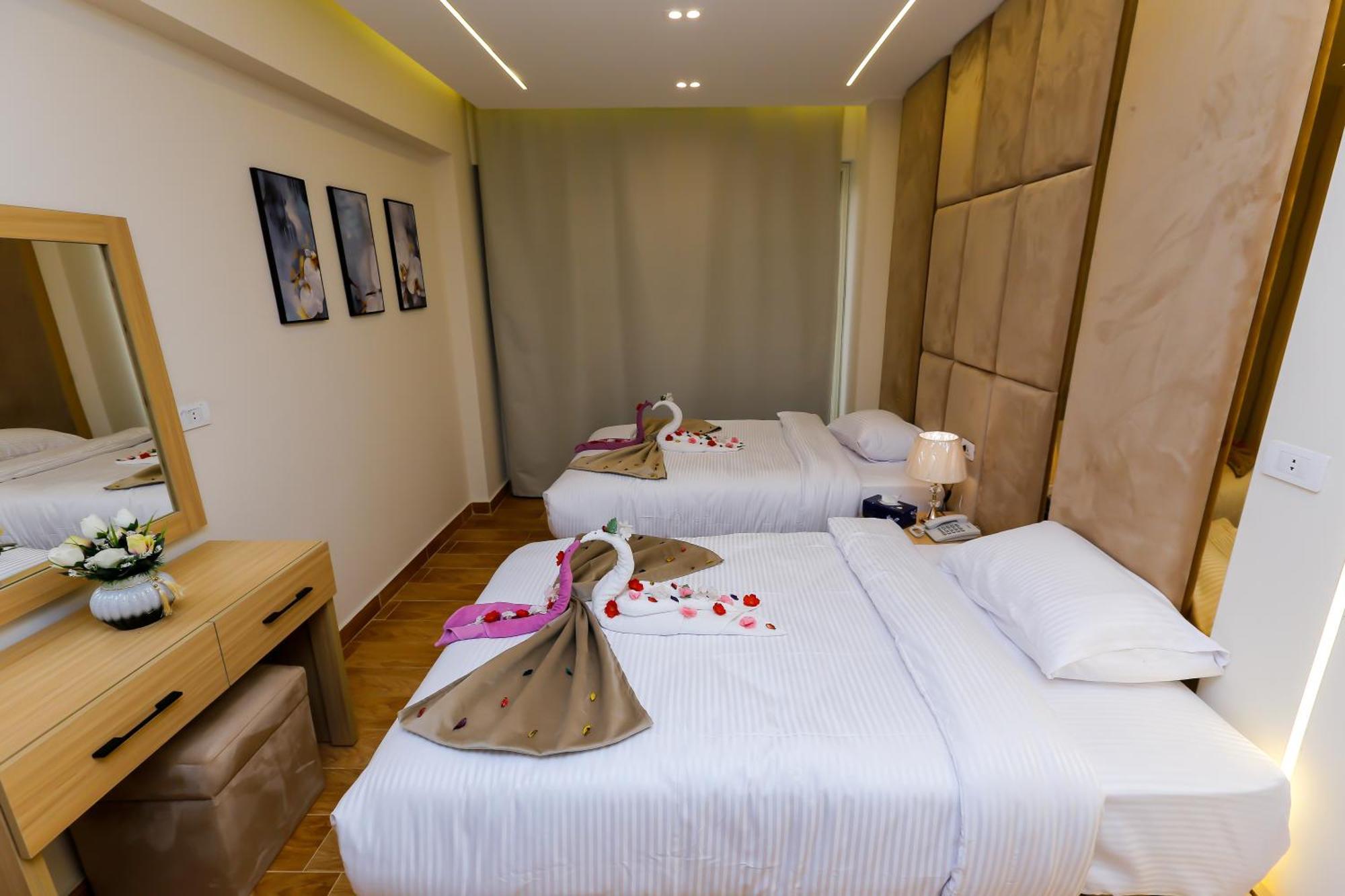 Rizk Pyramids View Hotel Kafret el-Gabal Eksteriør billede